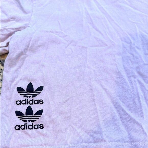 Adidas Pastel Purple Crop Top with Multicolor Logo - Picture 3 of 5